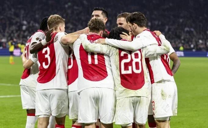 <p>Avrupa Ligi'nde oldukça zorlu geçmesi beklenen iki maçta ise ihtimaller birbirine oldukça yakın olarak görüldü.<br />
<br />
Eintracht Frankfurt ile Ajax'ı karşı karşıya getirecek eşleşmede favori Almanlar. Frankfurt'un tur atlamasına verilen ihtimal yüzde 52 oldu.<br />
</p>