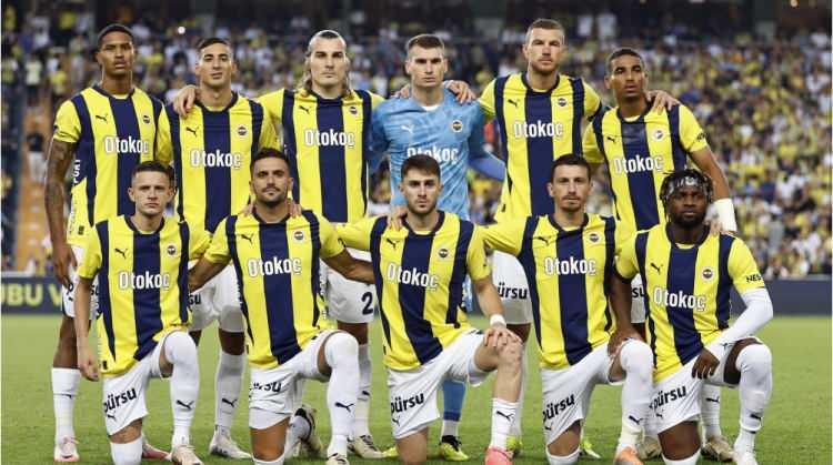 <p><strong>"Forma sponsoru Adidas'la sözleşme imzalayacağız."</strong></p>
