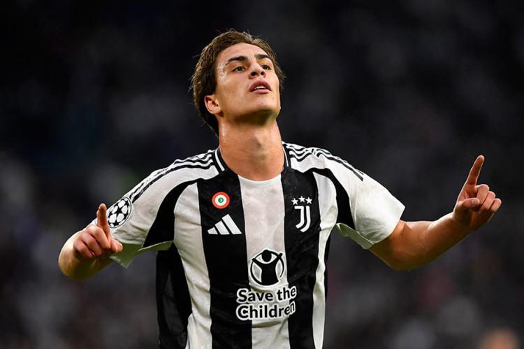 <p>Haberde Kenan Yıldız'ın Juventus'tan ayrılmak istemediği ve takımında çok mutlu olduğu vurgulandı.</p>
