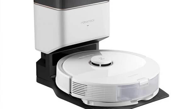 <p><strong>Roborock Q8 Max Robot Süpürge</strong></p>
<p> </p>
<p>Roborock Q8 Max, evinizin her köşesini derinlemesine temizlemek için tasarlanmış güçlü bir robot süpürge olarak öne çıkıyor. 5500 Pa emiş gücü sayesinde toz, kir ve evcil hayvan tüylerini etkili bir şekilde temizler. LiDAR navigasyon sistemi ile evinizin detaylı bir haritasını çıkarır ve engellerden kaçınırken en verimli rotayı belirler.</p>