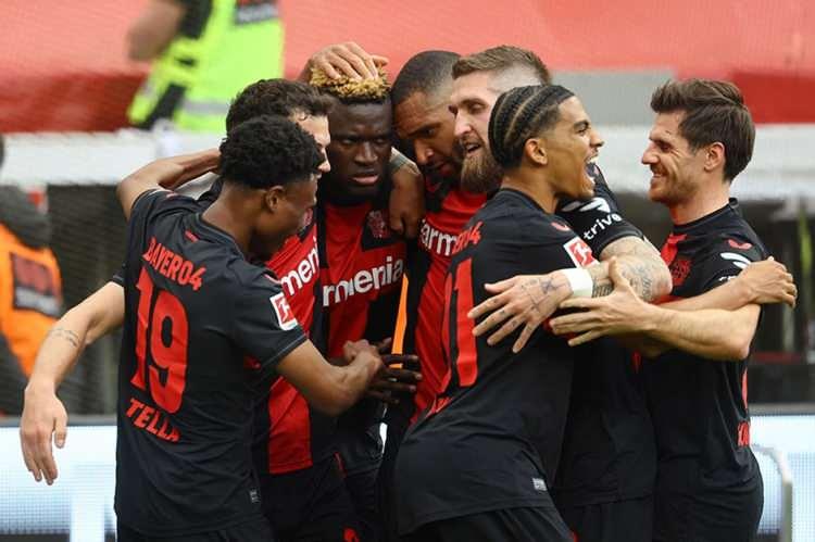 <p>10 - Bayer Leverkusen: 95.250</p>