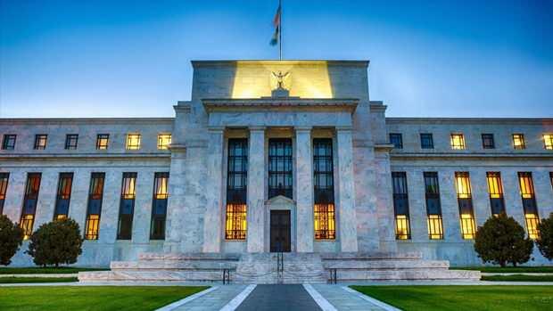 <p>FED, yetkililerinden gelen temkinli mesajların altın fiyatlarını etkilemesi bekleniyor. Fed'in son toplantısının tutanakları piyasalar tarafından takip ediliyor.</p>
<p> </p>