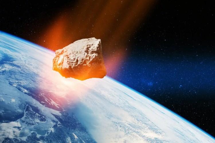 <p>'ŞEHİR YIKICI' LAKABI VERİLDİ</p>

<p>Bilim insanları, yerel ölçekte tehdit oluşturması sebebiyle asteroite Şehir Yıkıcı anlamına gelen “ City Destroyer” lakabını verdi.</p>
