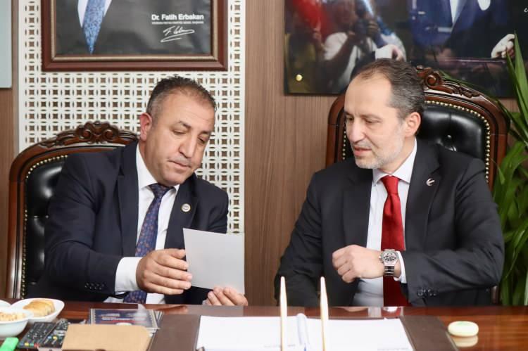 <p><strong>3*)</strong> Ayhan Çavuş – Çankırı, Orta, Yaylakent <strong>(YENİDEN REFAH PARTİSİ)</strong></p>
