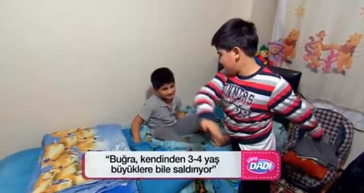 <p>Ailesine ait bir elektrik ve elektronik dükkanında çalıştığı bilinen Buğra'nın; "Bakugan" çizgi filmi karakterlerinden oluşan bir oyuncak koleksiyonu da mevcut. Buğra Yasin Aydın, zaman zaman sosyal medyadan koleksiyonuna ait parçaların fotoğraflarını da paylaşıyor.</p>