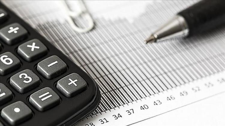 <p>Konutlardan en uygunu; 549.741 TL peşinat, 120 ay vade ve ayda 13.744 TL'den başlayan fiyatlarla alıcısını bulacak. Bunun yanı sıra en pahalı daire; 666.714 TL peşinat, 120 ay vade ve 16.668 TL taksitten başlayan fiyatlarla satılacak.</p>
<p> </p>