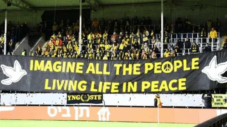 <p><strong>Bodo/Glimt, Maccabi Tel Aviv maçının gelirini Gazze'ye bağışladı!</strong></p>

<p>Norveç futbol takımı Bodo/Glimt, UEFA Avrupa Ligi'nde İsrail ekibi Maccabi Tel Aviv'e karşı 3-1 kazandıkları maçta elde edilen gelirin Gazze'ye bağışlandığını duyurdu.</p>

<p>Kulüpten yapılan açıklamada, Bodo/Glimt'in UEFA Avrupa Ligi'nde 23 Ocak'ta İsrail ekibi ile Norveç'teki Bodo kasabasında bulunan 8 bin 270 seyirci kapasitesine sahip Aspmyra Stadı'nda oynanan maçtan elde edilen 735 bin Norveç kronunun (2,3 milyon lira) Gazze Şeridi'ndeki yardım çalışmalarında kullanılmak üzere Kızılhaç'a bağışlandığı bildirildi.</p>

