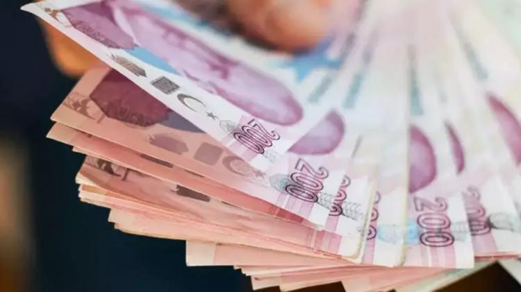 <p><span style="color:#B22222"><strong>İŞTE 2025 YILI İTİBARIYLA BANKALARDAKİ FAİZ ORANLARI!</strong></span></p>