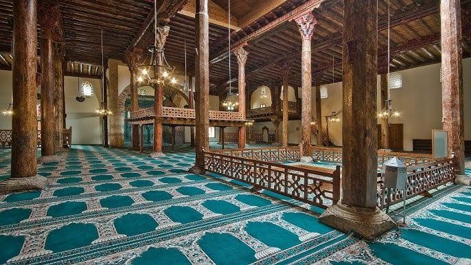 <p>Muşmal, tünellerin, savunma ve karşı saldırıya yönelik, askerleri dışarıya taşıyabilecek şekilde tasarlandığını anlattı.</p>

<p> </p>
