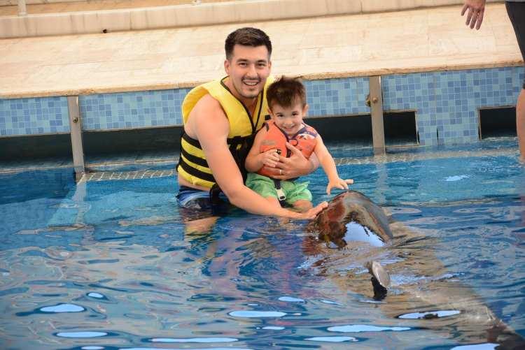 <p><strong>Armağan ve Betül Tanrıöver</strong>, çocuklarının yaşaması için, fotoğraf ve görüntülerini paylaştıkları sosyal medya platformundan gerekli paranın toplanması için yardım kampanyaları başlatıp, çağrılarda bulundu.</p>

<p> </p>
