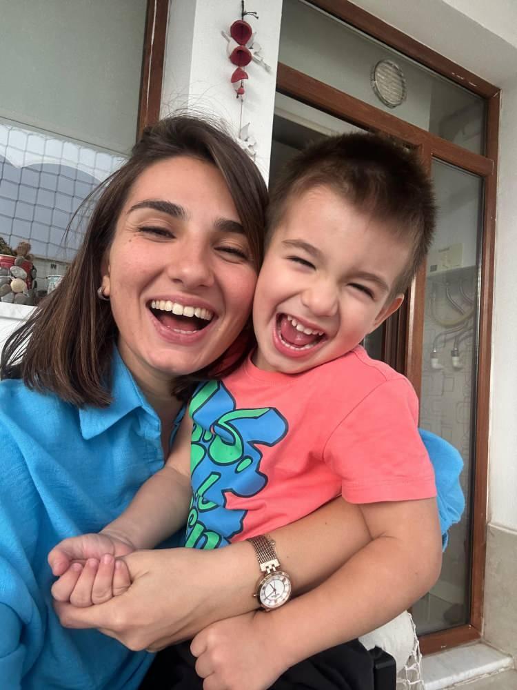 <p>Aile, çocuklarının yaşaması için gerekli olan <strong>100 milyon TL</strong>’yi bulamayınca, 3 ay önce <strong>Diyarbakır Valiliği</strong>'nden kampanya için izin aldı.</p>

<p> </p>
