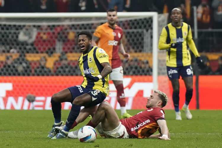 <p>2- Fenerbahçe: 88 puan - Şampiyonluk ihtimali:%22.8</p>