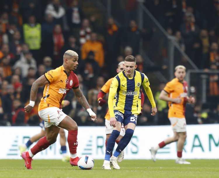 <p>RAMS Park'ta oynanan ve sonucu merakla beklenen karşılaşma 0-0 berabere sona erdi. </p>
