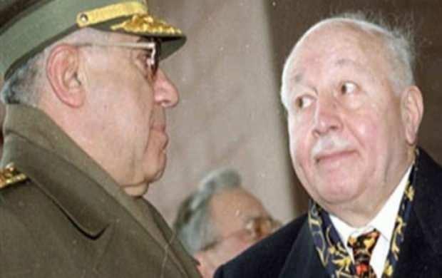 <p>KONYA'DAN BAĞIMSIZ MİLLETVEKİLİ SEÇİLDİ</p>

<p> </p>

<p>Erbakan, milletvekili seçiminin yapıldığı 12 Ekim 1969'a giden süreçte, güçlü bir siyasi parti olan Adalet Partisinden (AP) milletvekili olmak istedi ancak kabul edilmedi.</p>

<p> </p>

<p>Bunun üzerine Konya'dan bağımsız aday olan Erbakan, üç milletvekili seçilebilecek oyu alarak milletvekili oldu.</p>

<p> </p>

<p>Erbakan, Konya'daki milletvekilliği çalışmaları sırasında kendisine yönelik, "Bir çiçekle bahar olmaz" değerlendirmeleri üzerine, "Evet, bir çiçekle bahar olmaz ama her bahar bir çiçekle başlar" ifadesini kullandı.</p>
