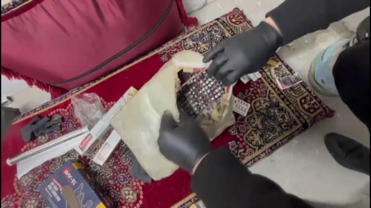 <p>Avcılar’dan Şirinevler’e kadar kamera görüntüleri kullanılarak takip edilen şüphelilerin girdikleri ev kısa sürede belirlendi ve operasyon için düğmeye basıldı. </p>