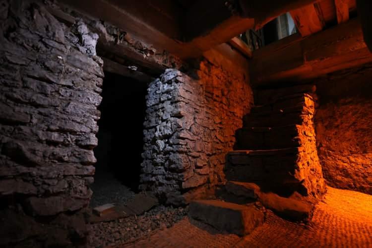 <p><span style="color:#B22222"><strong>"Camide güvenlik önlemleri ön planda"</strong></span></p>
