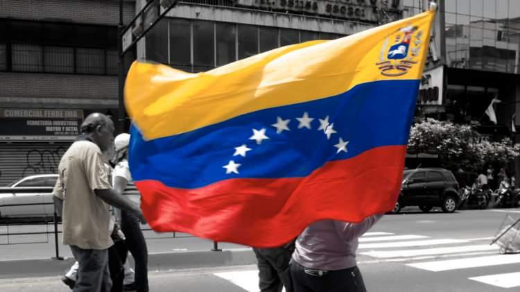 <p><span style="color:#B22222"><strong>10) VENEZUELA </strong></span><strong> | 14 TRİLYON DOLAR</strong></p>