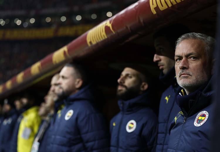 <p>Jose Mourinho'nun aldığı bu ceza dünya basınında geniş yer buldu.</p>
