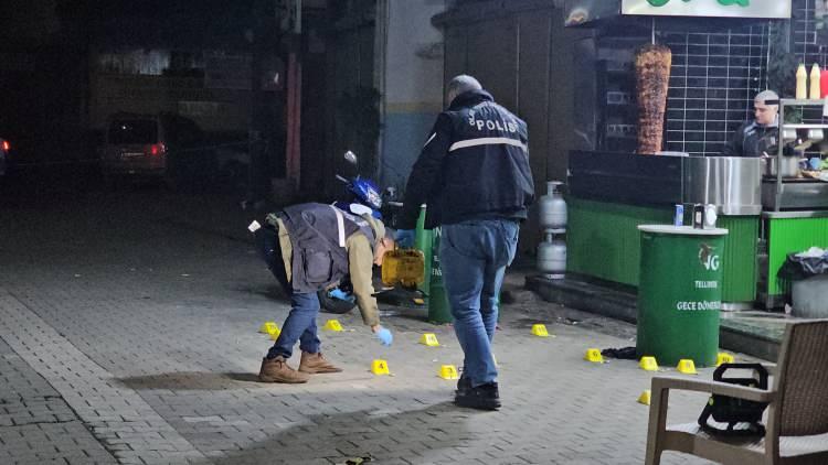 <p>Cinayet Büro Amirliği ekipleri, bölgedeki ve güzergahtaki güvenlik kameralarını inceledi. </p>