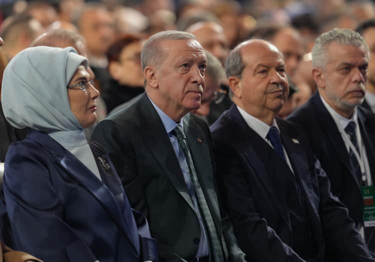<p>Mesut Özil, Muhammed Faruk Acar, Mustafa Demir, Mustafa Elitaş, Mustafa Hulki Cevizoğlu, Mustafa Nedim Yamalı, Mustafa Özkan, Mustafa Şen, </p>
