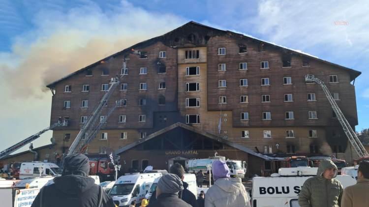 <p>- 112’ye ihbar düşer düşmez AFAD Başkanlığı, AFAD İl Müdürlüğü personelleri, itfaiye, jandarma, sağlık ekipleri müdahale için harekete geçti.</p>
<p> </p>