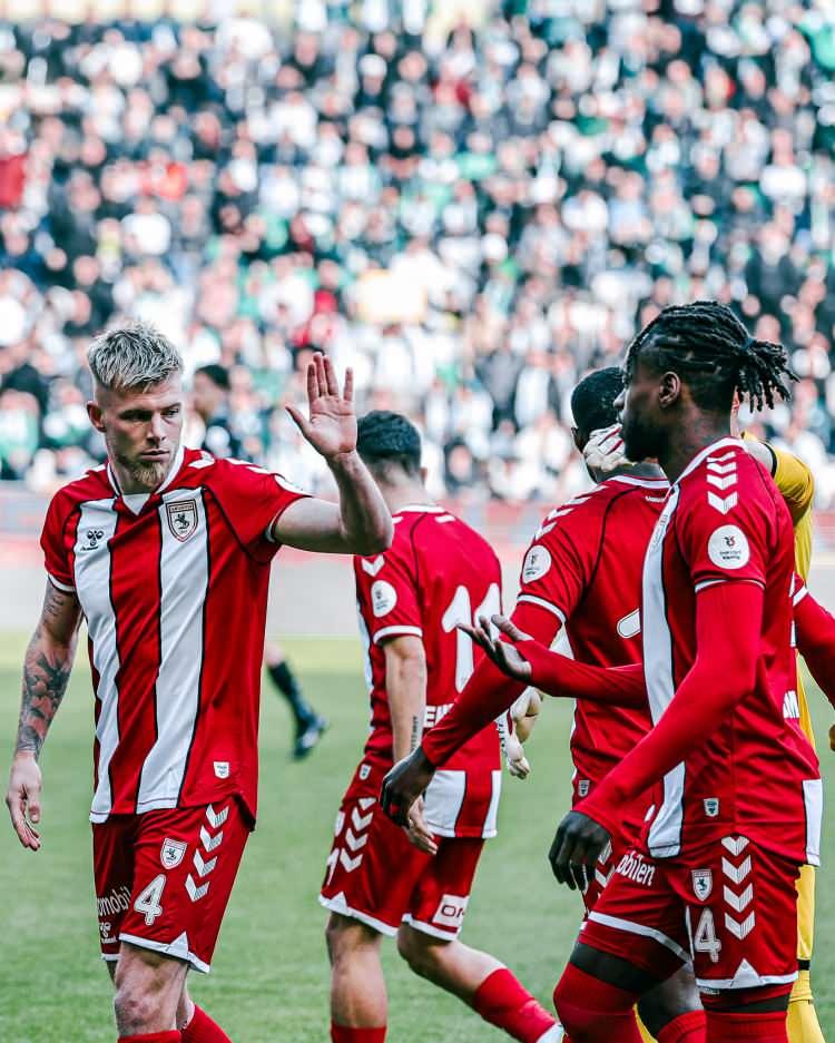 <p>4- Samsunspor: 62 puan</p>

