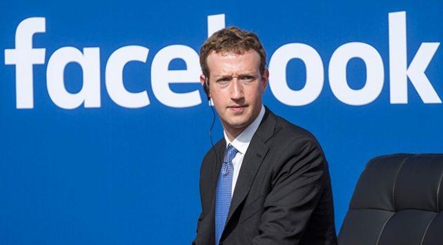 <p>Facebook’un sahibi Mark Zuckerberg, 241 milyar dolarlık servetiyle ikinci sırada yer aldı.</p>
