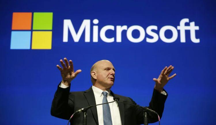 <p>eski Microsoft CEO’su Steve Ballmer ise 143 milyar dolarlık servetiyle listenin 10. sırasında yer aldı.</p>

