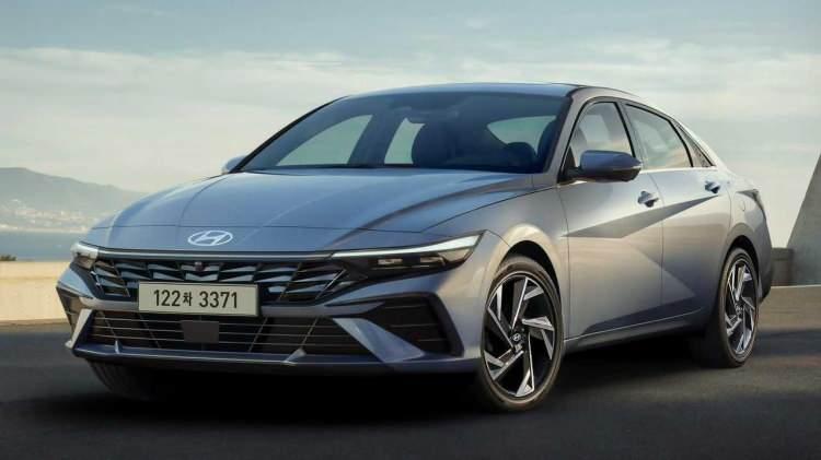 <p>18 - Hyundai Elantra</p>

<p>10/8,3</p>
