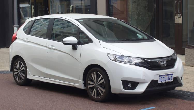 <p>4 - Honda Jazz</p>

<p>10/9,2</p>
