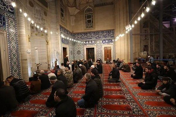 İl il teravih namazı saatleri! İstanbul, Ankara ve 81 ilde namaz vakitleri