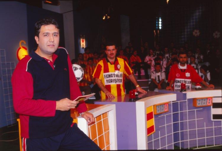 <p>2000</p>
<p> </p>
<p>FANATİKLER YARIŞIYOR PROGRAMI</p>