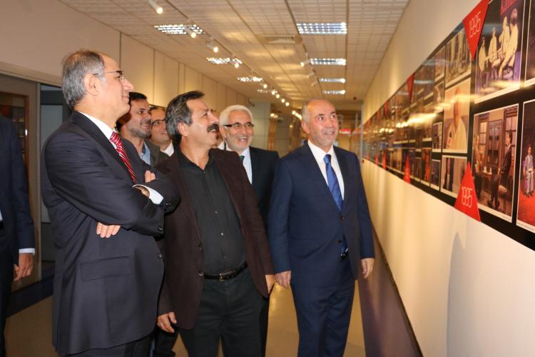 <p>2014 </p>

<p> </p>

<p>KANAL 7 MEDYA GRUBU BAŞKANI ZEKERİYA KARAMAN VE AK PARTİ GENEL BAŞKAN VEKİLİ EFKAN ALA (İÇİŞLERİ BAKANLIĞI DÖNEMİ)</p>
