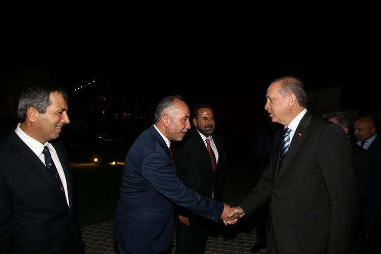 <p>2015 </p>

<p> </p>

<p>CUMHURBAŞKANI RECEP TAYYİP ERDOĞAN VE KANAL 7 MEDYA GRUBU BAŞKANI ZEKERİYA KARAMAN</p>

<p> </p>
