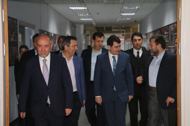 <p>2016 </p>

<p> </p>

<p>ESKİ İSTANBUL VALİSİ VASİP ŞAHİN KANAL7 ZİYARETİ </p>
