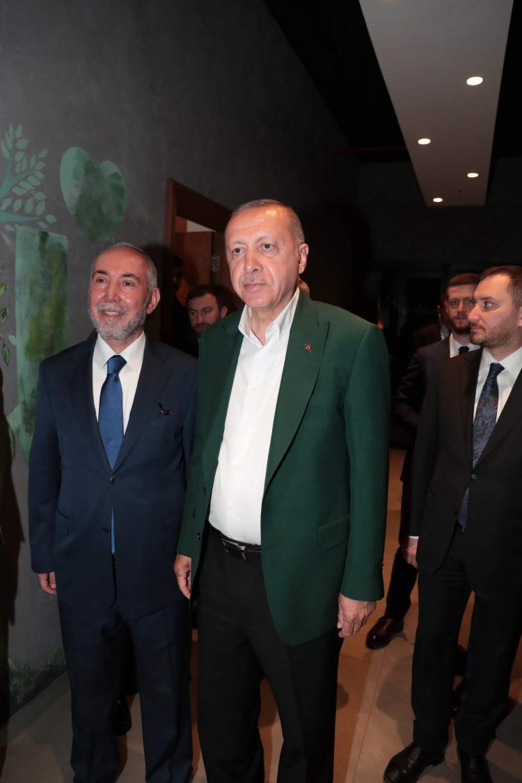 <p>2019 </p>

<p> </p>

<p>CUMHURBAŞKANI RECEP TAYYİP ERDOĞAN VE  KANAL 7 MEDYA GRUBU BAŞKANI ZEKERİYA KARAMAN</p>

<p>SEÇİM ÖZEL </p>

