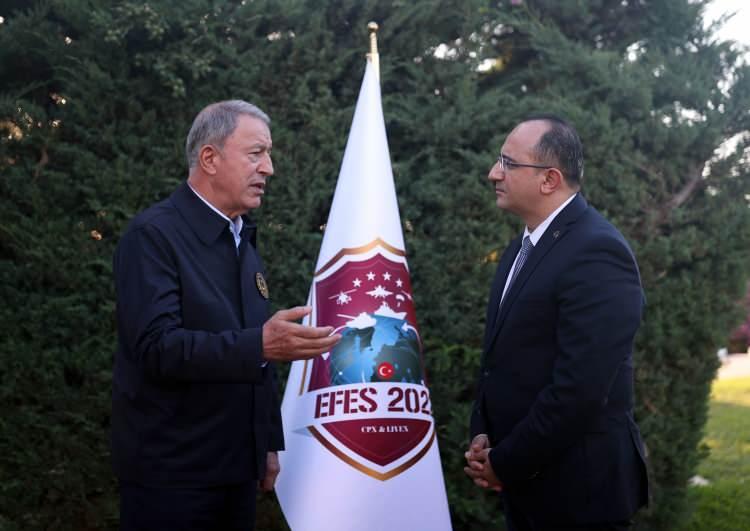 <p>2022&nbsp;</p>

<p>&nbsp;</p>

<p>HABER7.COM GENEL YAYIN Y&Ouml;NETMENİ OSMAN ATEŞLİ VE ESKİ MİLLİ SAVUNMA BAKANI HULİSİ AKAR</p>
