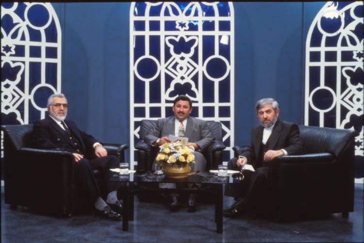 <p>1996 </p>

<p><br />
BERAT KANDİLİ PROGRAMI </p>
