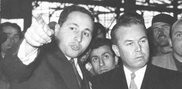 <p>REFAH PARTİSİ KURULDU</p>

<p> </p>

<p>Siyasi yasaklı Necmettin Erbakan, kapatılan MSP'nin yerine Refah Partisinin (RP) 19 Temmuz 1983'te kurulmasını sağladı.</p>

<p> </p>

<p>Partinin genel başkanlığı koltuğuna Ahmet Tekdal oturdu. Siyaset yasağının kalkmasının ardından Erbakan, Refah Partisinin 11 Ekim 1987'de yapılan kongresinde oy birliğiyle genel başkan oldu.</p>

<p> </p>

<p>Bu tarihten sonra yapılan yerel seçimlerde Refah Partisinin kazandığı belediyelerdeki hizmetler, Erbakan ve siyasetine olan ilgiyi artırdı.</p>

<p> </p>

<p>Milli Görüş fikri, Türkiye'de bu dönemde yeni bir model oldu. 27 Mart 1994 yerel seçimlerinde Milli Görüş, İstanbul ve Ankara büyükşehir belediyeleri dahil birçok kentin yerel yönetimlerinde iş başına geldi.</p>
