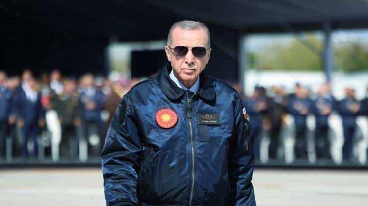 <p><span style="color:#B22222"><strong>TÜRKİYE'NİN IMF'YE BORCU BULUNMAMAKTADIR.</strong></span></p>

<p> </p>

<p>Türkiye, IMF'ye olan son borcunu 14 Mayıs 2013 tarihinde ödemiştir.</p>
