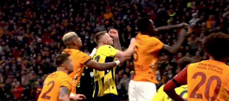 <p>Mücadeşenin 64. dakikasında Fenerbahçe korner kazandı. Kostic sol kanattan kullandığı köşe vuruşunda içeri ortaladı. </p>