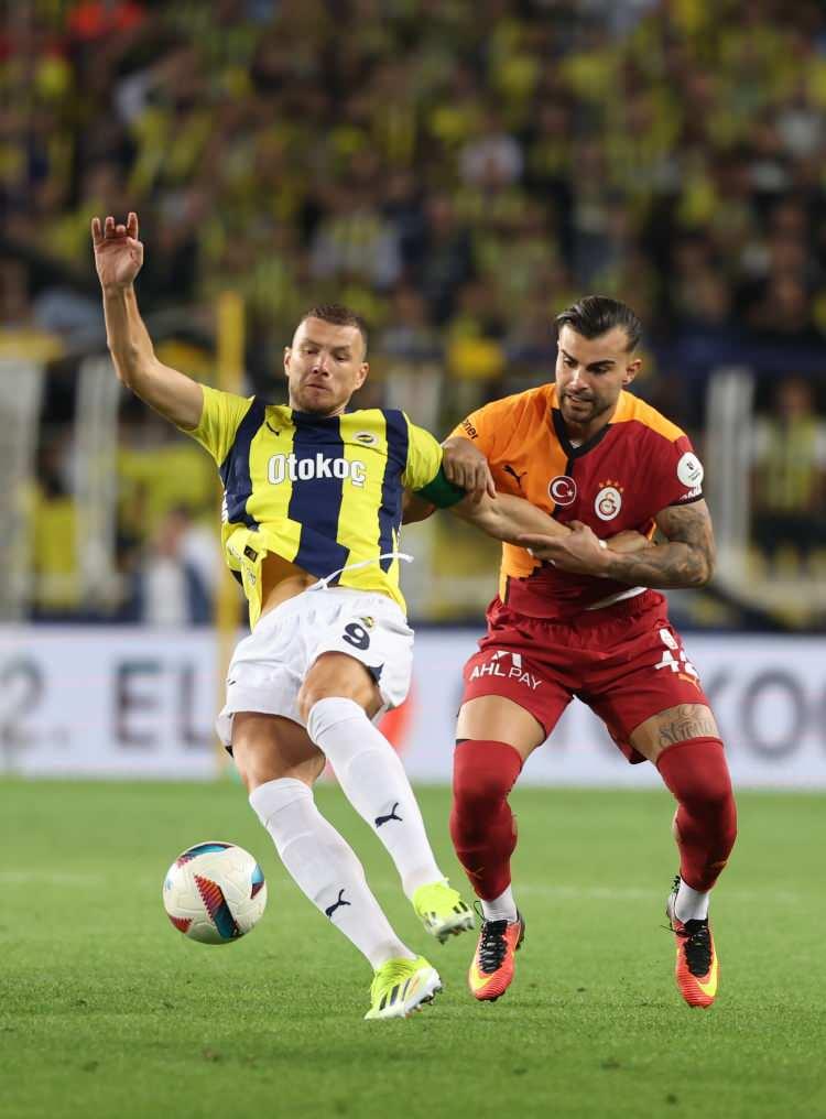 <p><strong>"Stoperler maçın en önemli oyuncuları olacak diyorum."</strong></p>