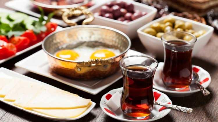 Sahurda hafif ve dengeli beslenin! İşte gün boyu tok tutacak besinler