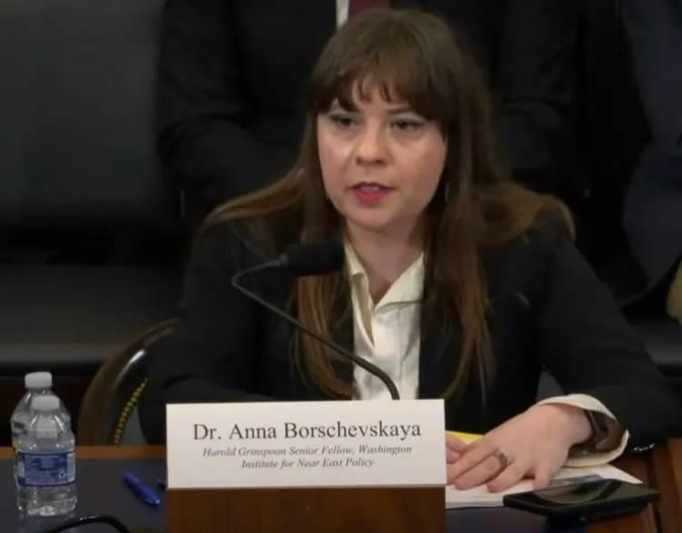 <p>Borschevskaya, <strong>"Olumlu ilerlemeyi teşvik etmenin en iyi yolunun pragmatik yollardan geçtiğini düşünüyorum. Türkiye birçok açıdan sorunlu bir müttefik, ancak onlara ihtiyacımız da var."</strong> sözlerini kullandı.</p>

<p> </p>

<p>Borschevskaya, Esad'ın düşüşünün ABD için <strong>"inanılmaz bir fırsat" </strong>sunduğunu ve Suriye'de daha istikrarlı bir gelecek şekillendirmede <strong>"Türkiye'nin yardımcı olabileceğini"</strong> bildirdi.</p>
