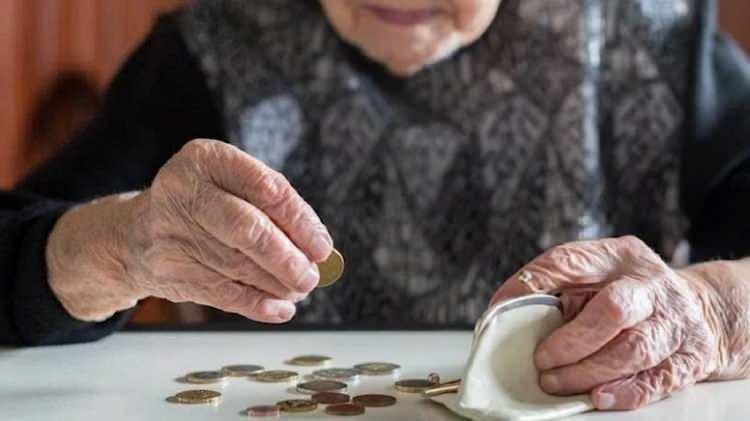 <p>Böylece iki bayramda toplam ödeme 6 bin lira olarak ödendi. Şu anda bu rakam geçerli. Ancak artırılması gündemde.</p>

