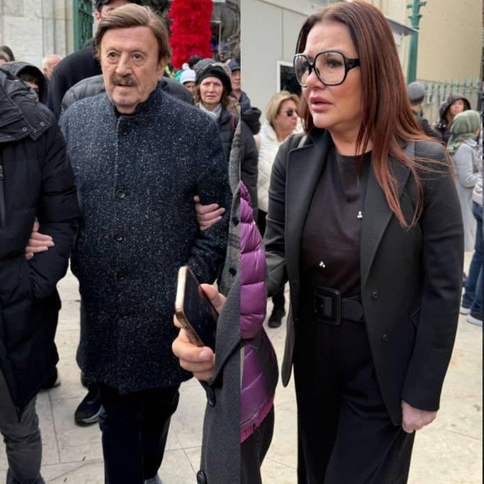 <p>Selami Şahin ve Deniz Seki de Edip Akbayram'ın cenazesine katılanlar arasındaydı.</p>
