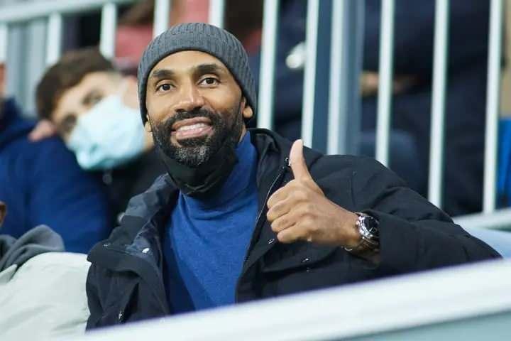 <p><span style="color:#B22222"><strong>FREDERIC KANOUTE</strong></span></p>
