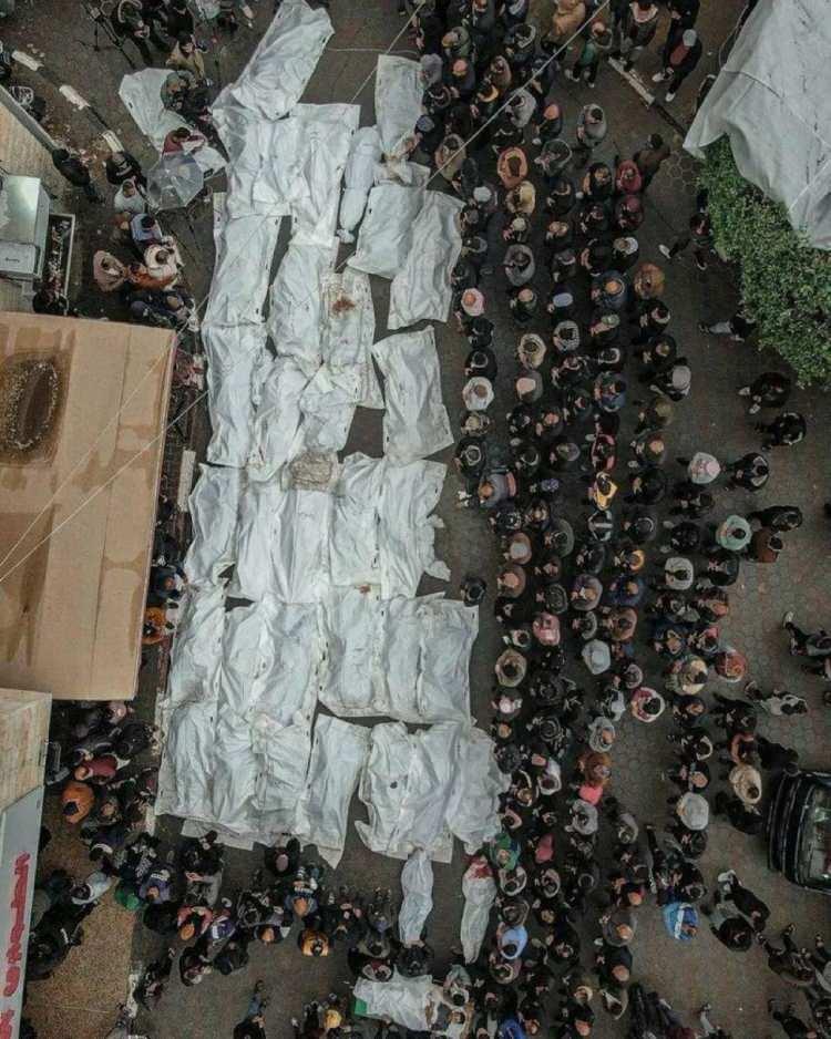 <p>Tarihte benzeri görülmemiş bu oran, dünya nüfusuna uygulandığında 640 milyon insanın öldürülmesine eşdeğer bir felaketi ifade ediyor.</p>
