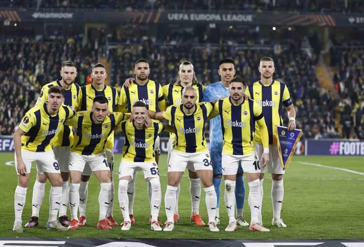 <p>UEFA Avrupa Ligi son 16 turu ilk maçında Fenerbahçe evinde Rangers'a 3-1 mağlup oldu ve tur için umutlarını İskoçya'daki rövanş maçına bıraktı.</p>