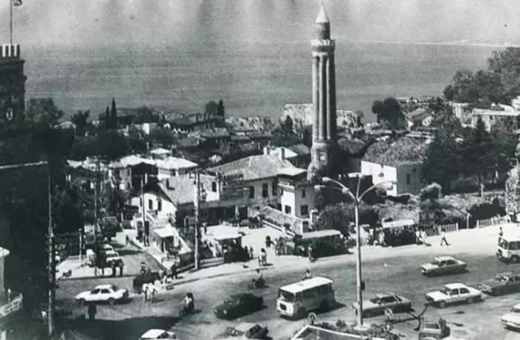 <p>Antalya - 241.569</p>

<p> </p>

<p>2023-2024 :Antalya 2.696.249 2.722.103</p>

